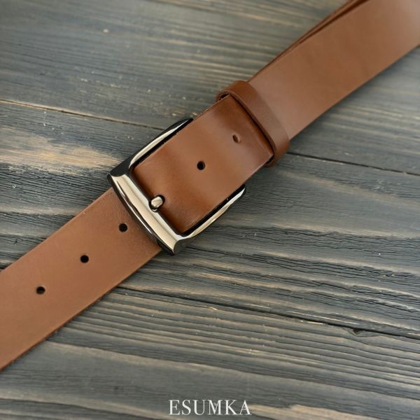Men's leather belt with classic buckle, 40 mm brown color