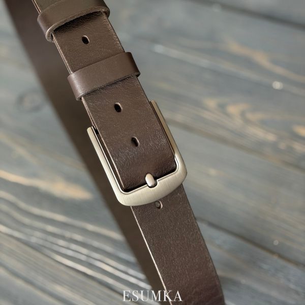 Men's leather belt with classic buckle, 40 mm brown color
